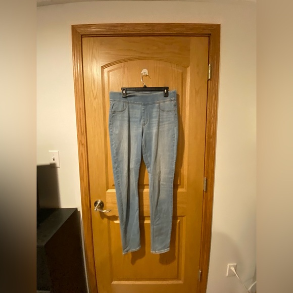 Old Navy Rockstar Super Skinny Light Wash Pull On Jegging Women’s Size 12 LONG - Picture 1 of 11